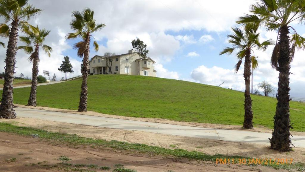 Mansion On The Hill Let 4 Rooms, 5Th Cost Extra Sage Экстерьер фото