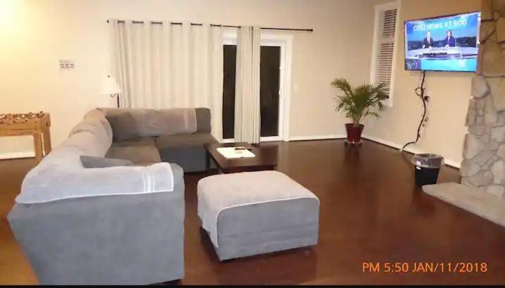 Mansion On The Hill Let 4 Rooms, 5Th Cost Extra Sage Экстерьер фото